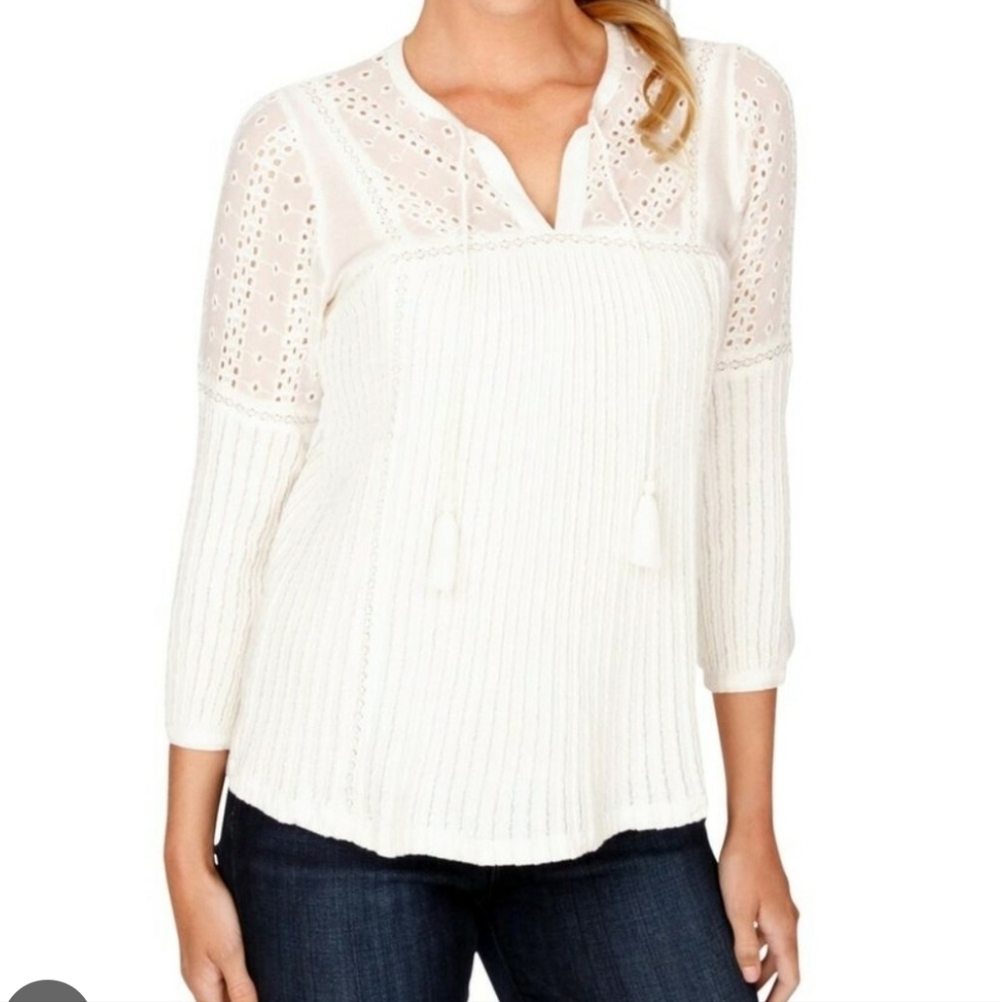 EUC Lucky Brand Eyelet Embroidered Boho Peasant Knit Top — Off-white
